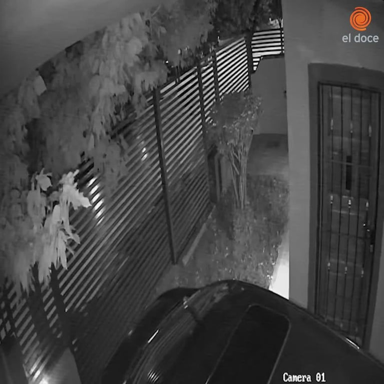 Ladrón lanzó pirotecnia para tapar la cámara de una casa