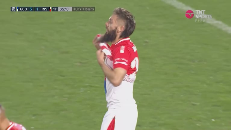 Increíble gol en contra de Parnisari