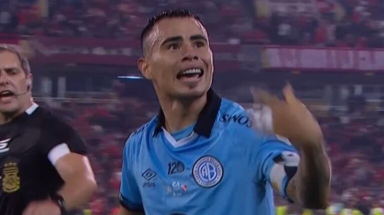 Golazo del Chino Zelarayán para el 2 a 0 de Belgrano ante Independiente