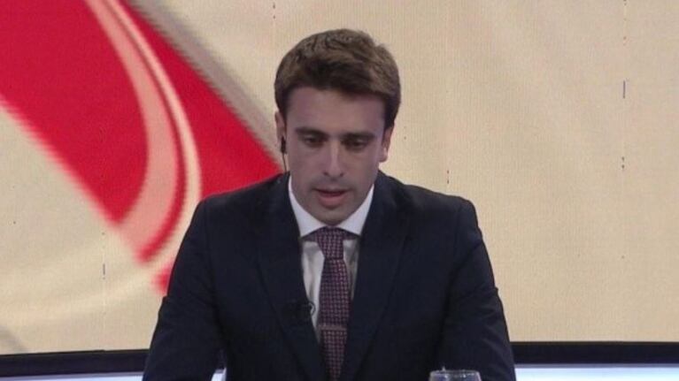 Estremecedor relato en vivo de un periodista: acusó de violadores a su padre y su tío