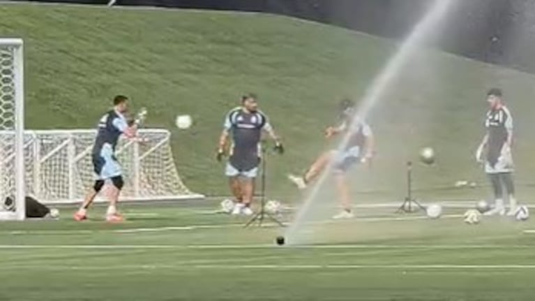 El entrenamiento del Dibu y de la Scaloneta en Kansas