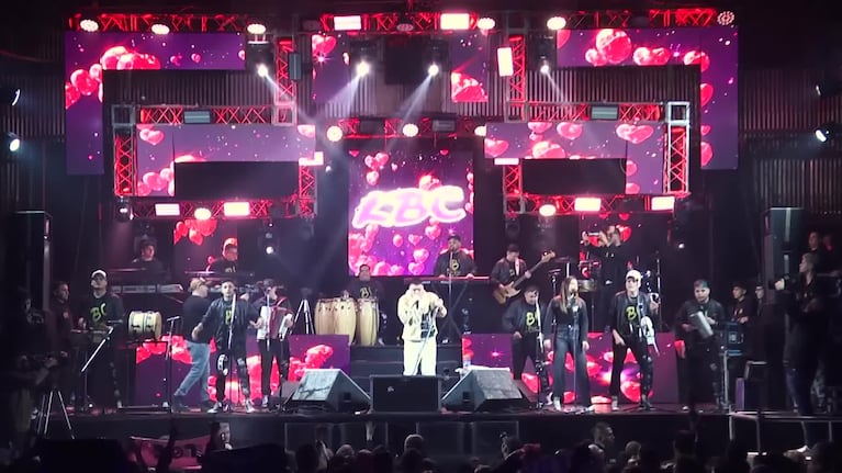 La Banda de Carlitos presentó “Aquí abajo” grabado en vivo