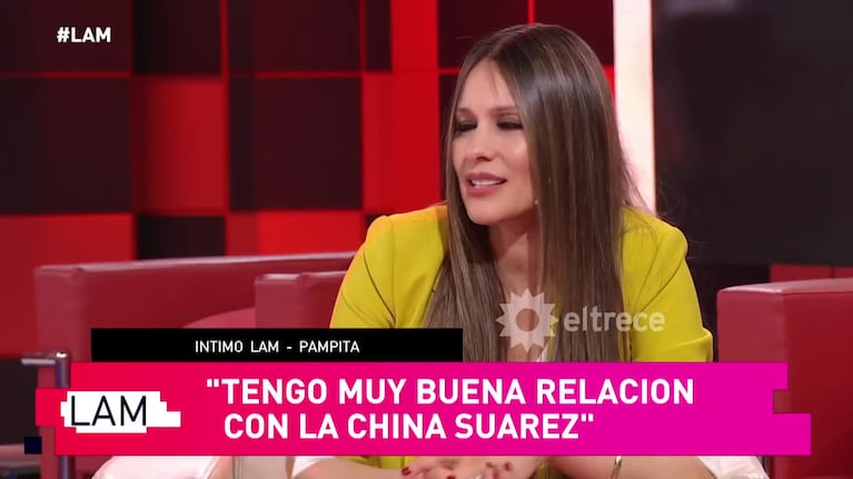 Pampita reveló cómo es su relación con Vicuña y la China Suárez