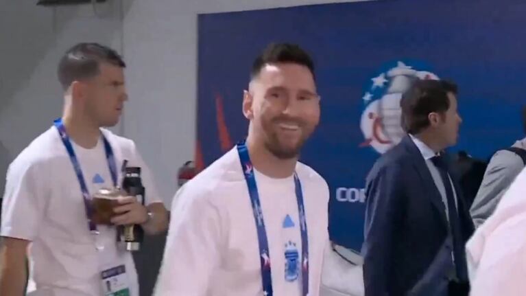 Los colombianos ovacionaron a Messi en la llegada de Argentina al estadio