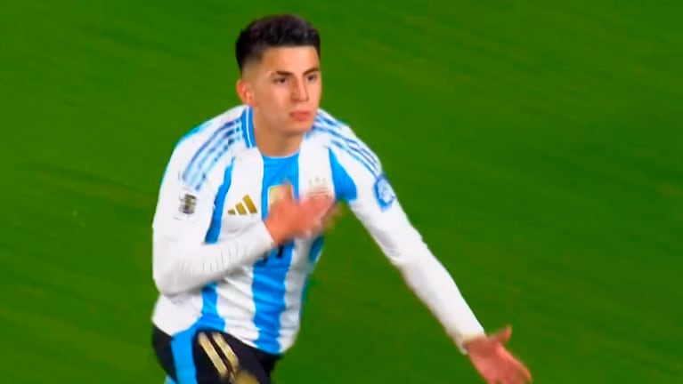 Gol de Thiago Almada para la Selección