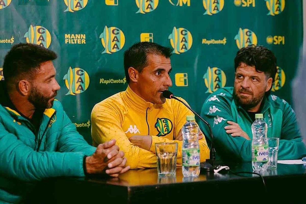 Farré, cara a cara con barras de Aldosivi