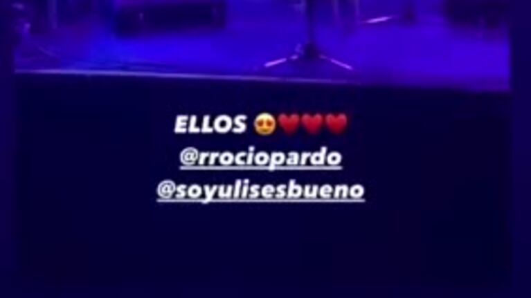 El beso apasionado de Ulises Bueno y Rocío Pardo
