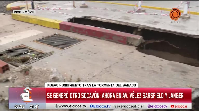 Otro enorme cráter se generó en la Vélez Sarsfield