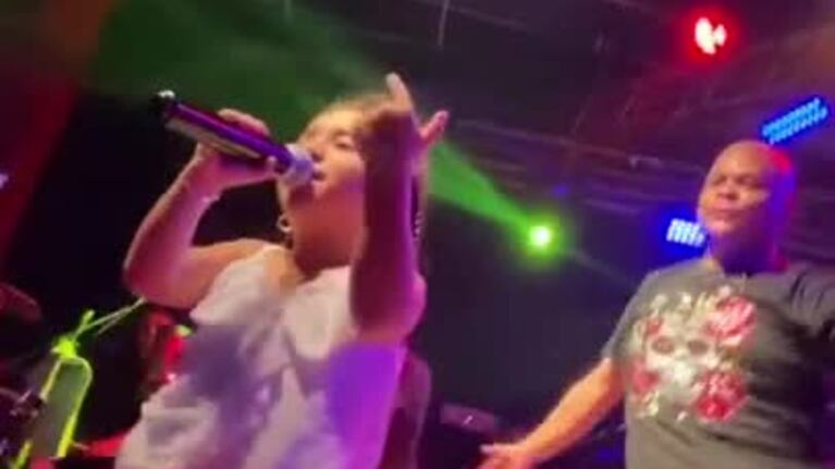 La Fran la rompió en el baile de The Monkey