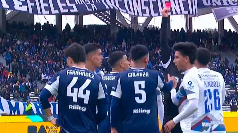 La expulsión de Ortegoza en Talleres frente a Godoy Cruz
