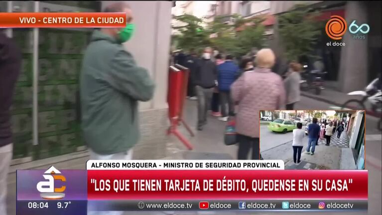 Abrieron los bancos: “El aislamiento sigue siendo obligatorio”