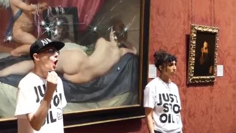 Ecologistas vandalizaron un millonario cuadro