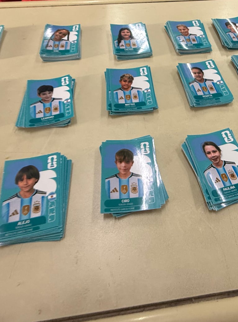 Una escuela de Córdoba armó su propio álbum de figuritas