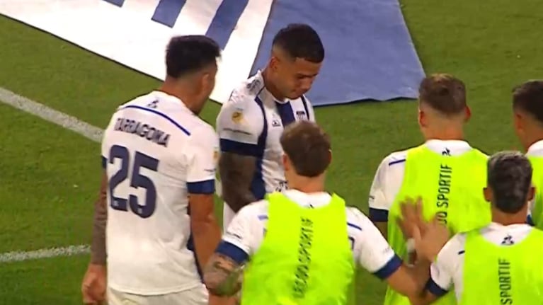 El gol de Miguel Navarro y el 1 a 0 de Talleres ante Huracán