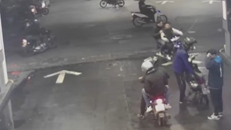Impactante robo piraña en una estación de Córdoba