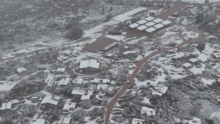 Impresionante vista de la nevada en las Sierras de Córdoba