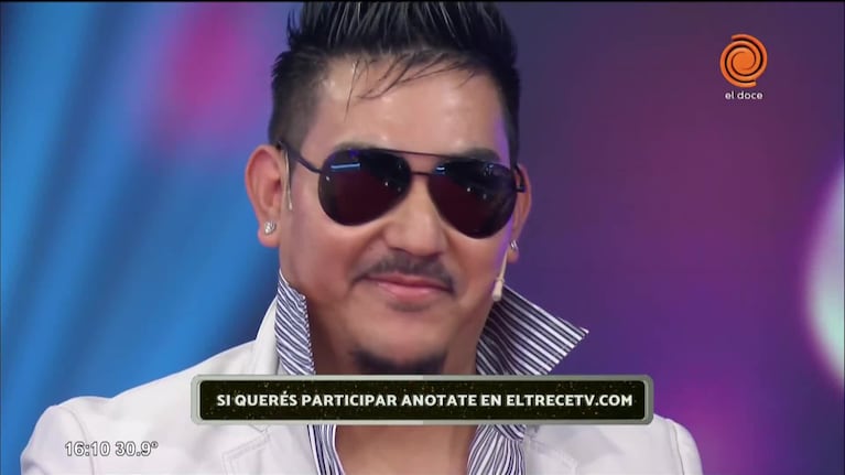 El doble de Ricky Fort en la puerta de los parecidos