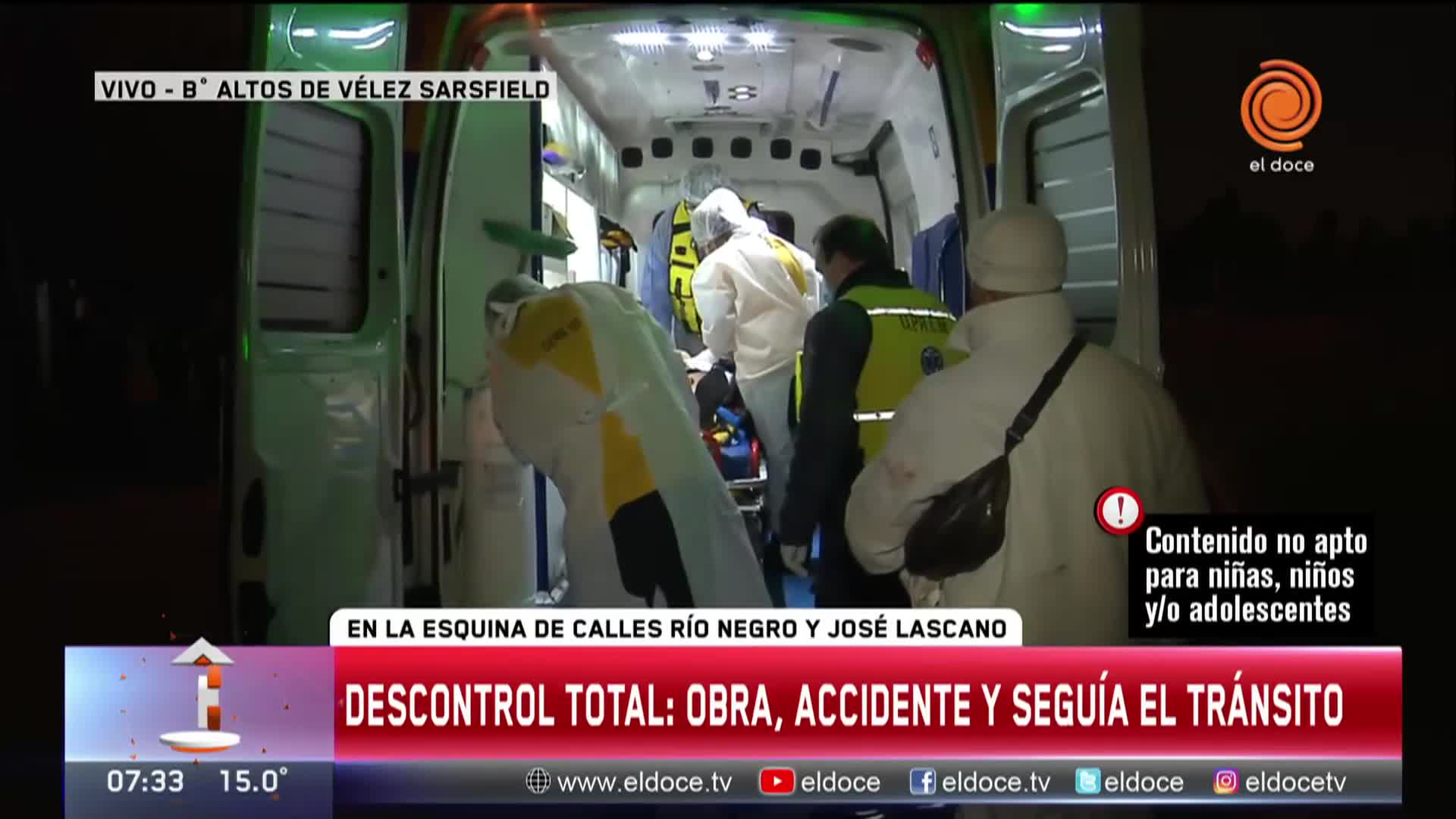 Así trasladaron a los heridos tras el choque en vivo