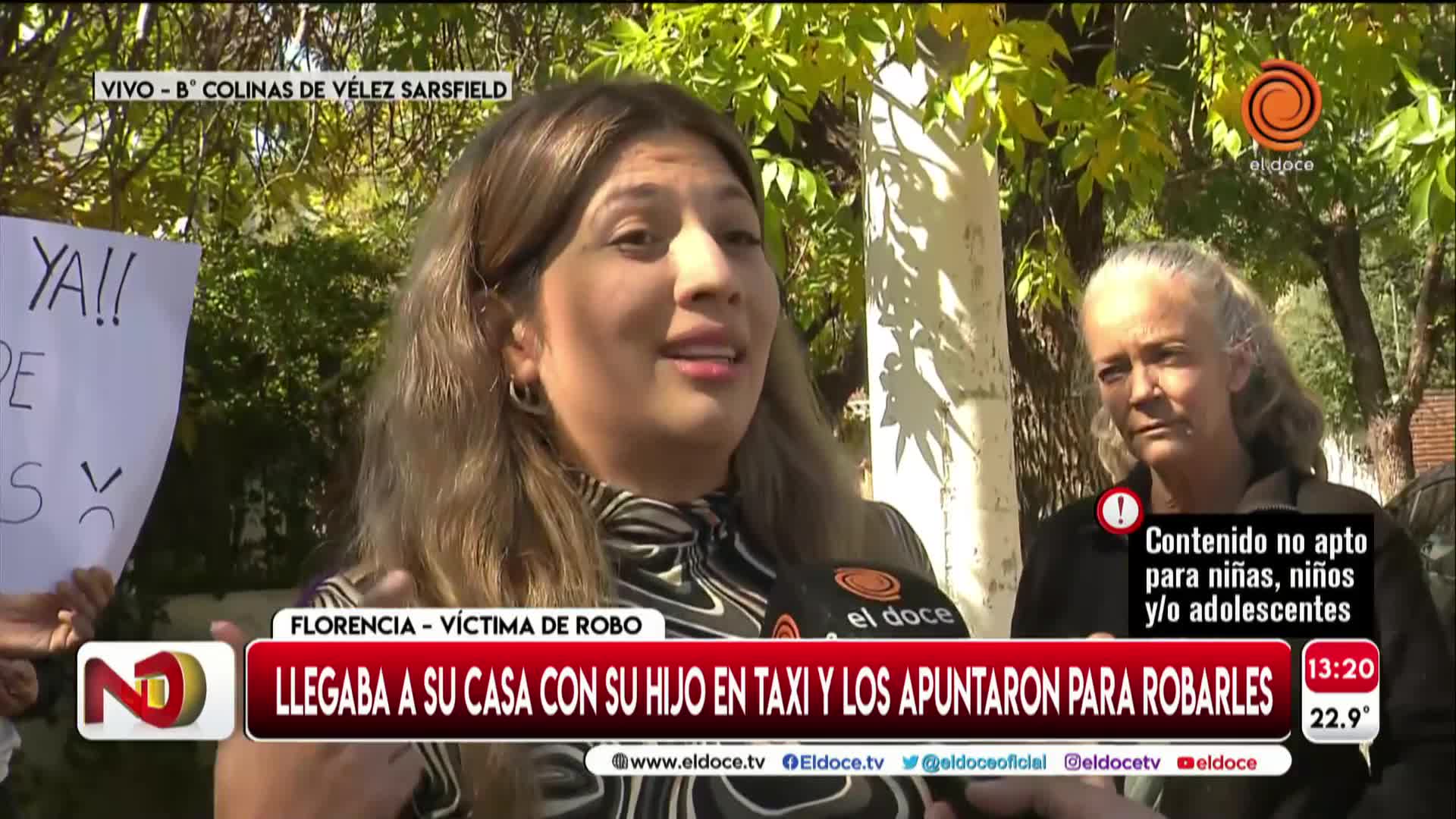 La asaltaron cuando llegó a su casa en taxi con su hijo