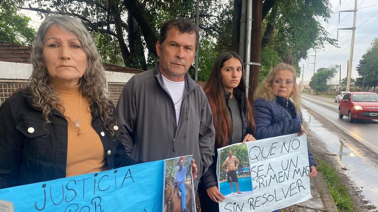 La familia del hombre atropellado en Villa Retiro pidió justicia y apuntó contra la investigación