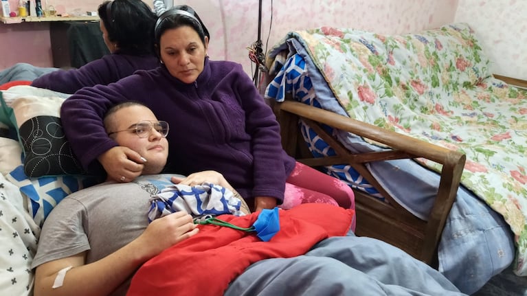 Desesperado pedido de ayuda de un joven con discapacidad y su familia en Córdoba