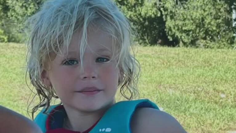 La aventura de Flavio Mendoza y su hijo en el agua