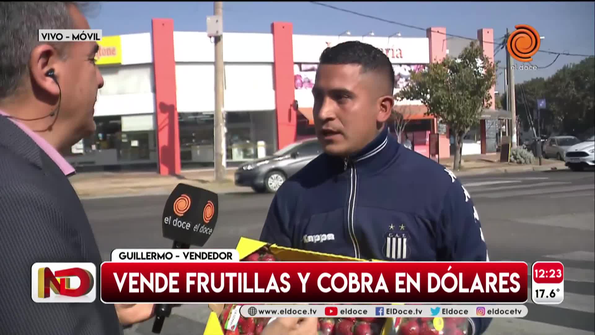 Un cordobés vende frutillas a “un dólar”