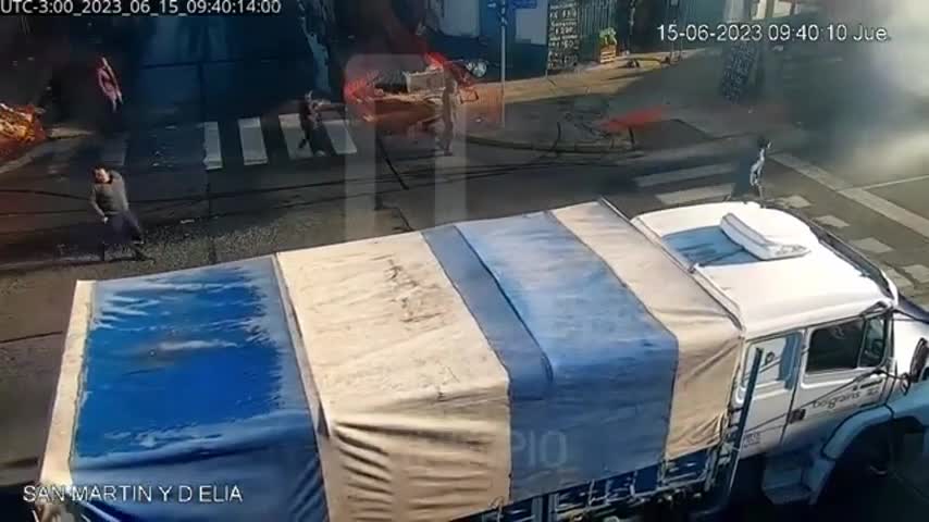 Colectivo arrolló a peatones en Lanús