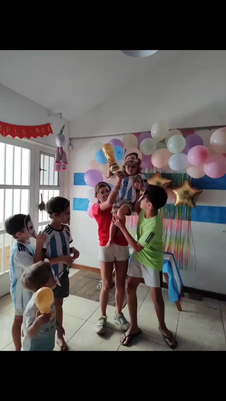 Festejó su cumple con Messi en unicornio