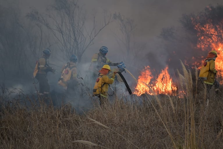 Cómo sigue la situación de los incendios en Córdoba después de una jornada muy complicada