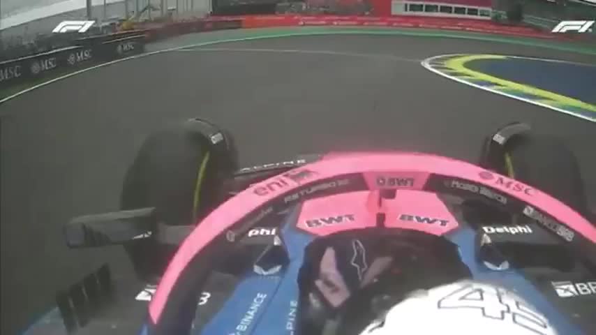 Franco Colapinto perdió el control del auto y chocó en Interlagos