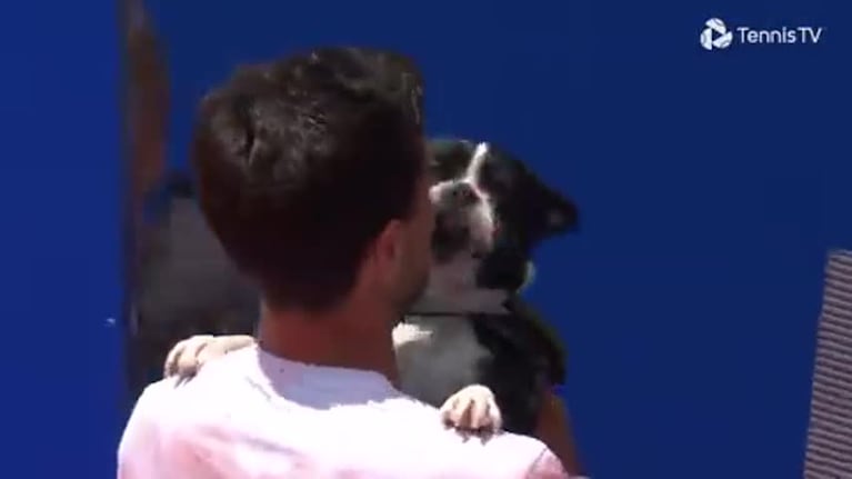 El emotivo festejo de Pedro Cachín con su perro