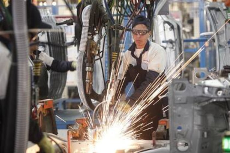 Economía 2026: qué anticipan los especialistas sobre el dólar, la reforma laboral y la competitividad