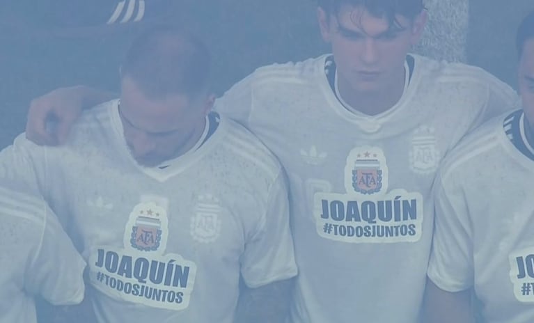 El sentido homenaje de los jugadores de la Selección a Panichelli tras su dura lesión
