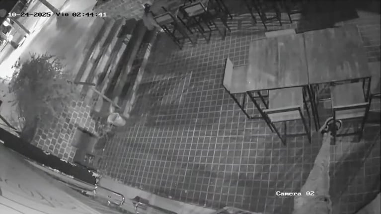 Ladrones roban kiosco en Carlos Paz