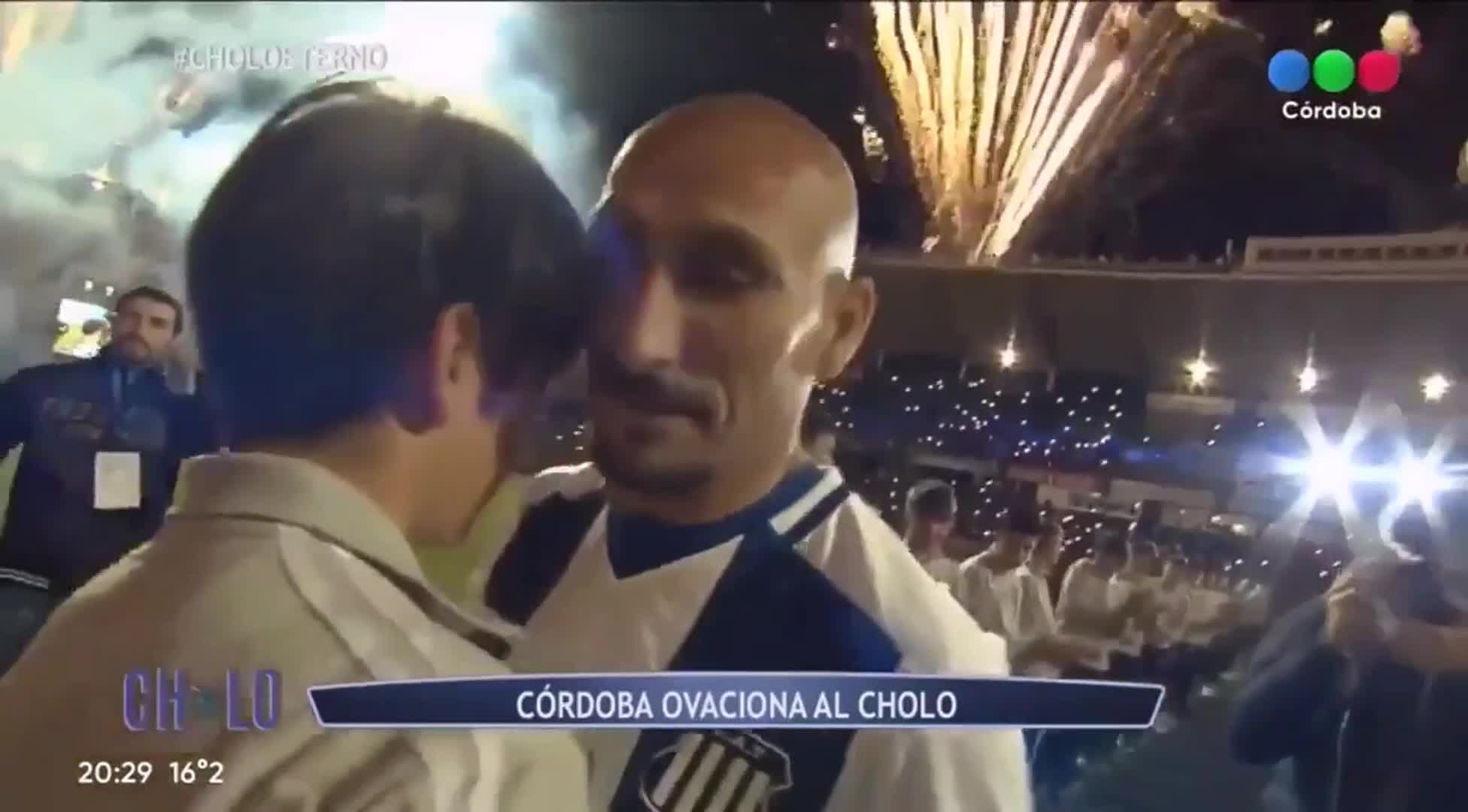 El ingreso del Cholo Guiñazú a su despedida