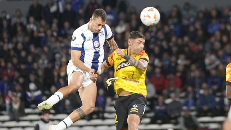 El gol de cabeza de Catalán y el 1 a 0 de Talleres ante Barcelona de Guayaquil