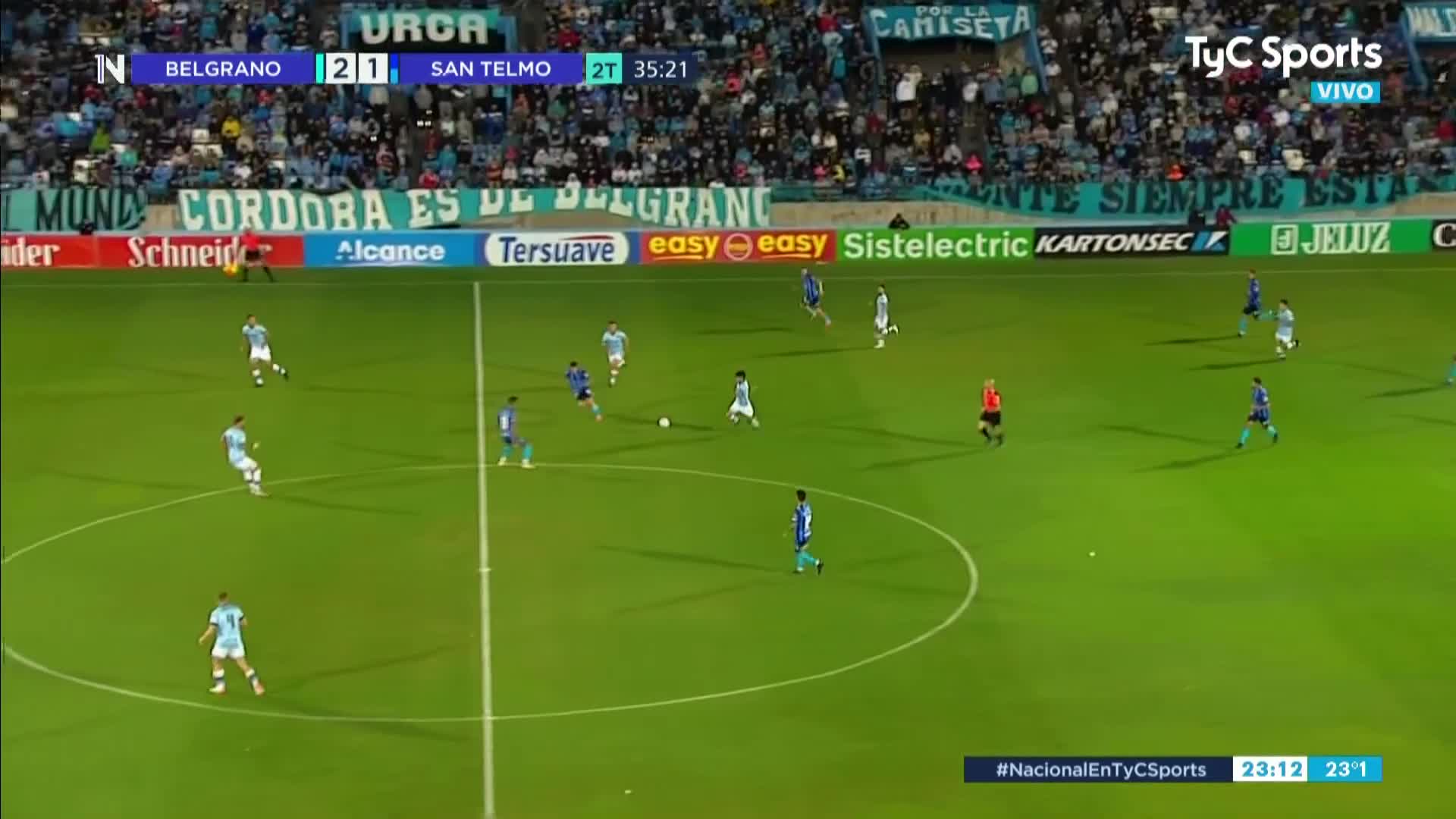 Dos cabezazos para el 3-1 de Belgrano