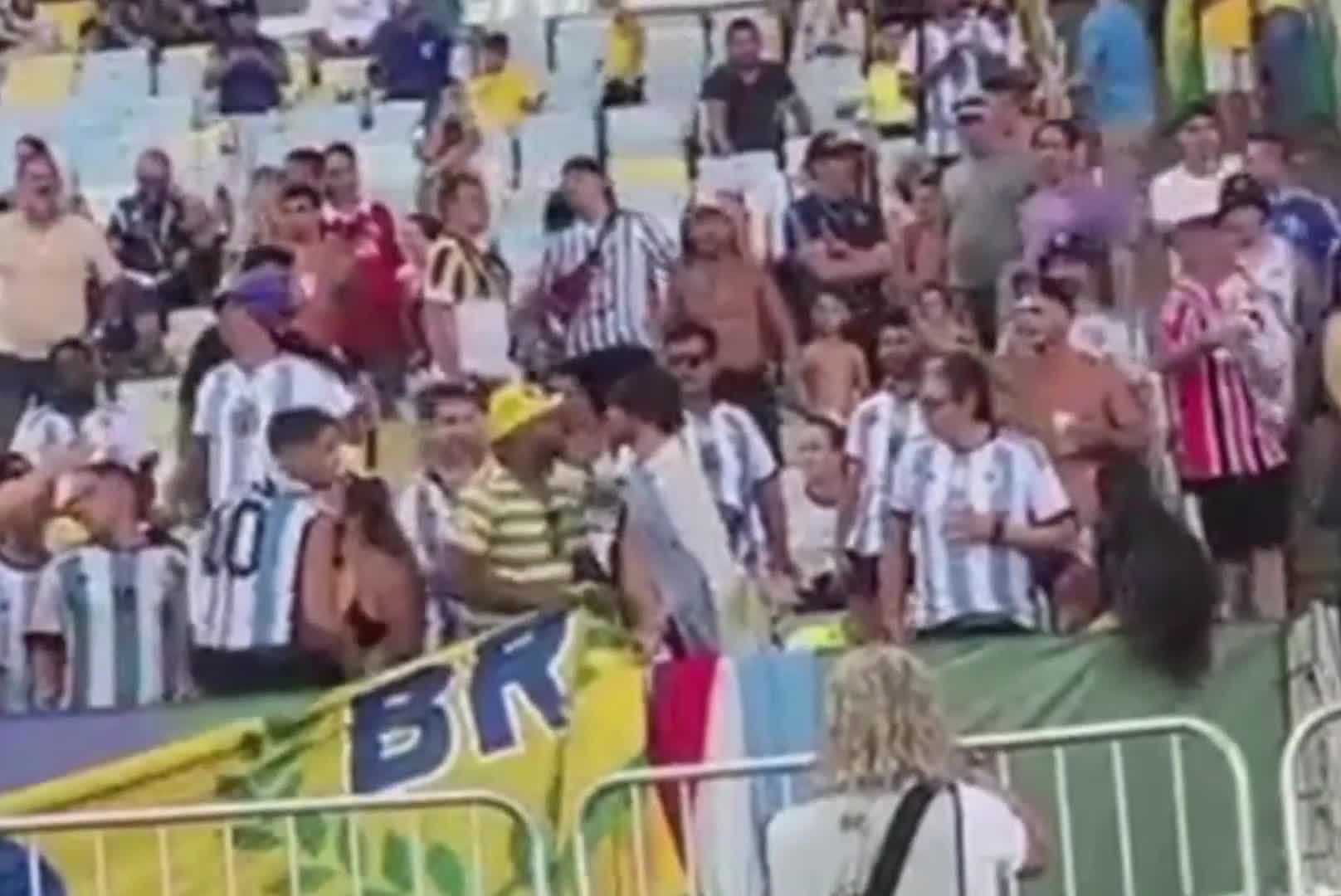 El gesto que desató disputas en el Maracaná