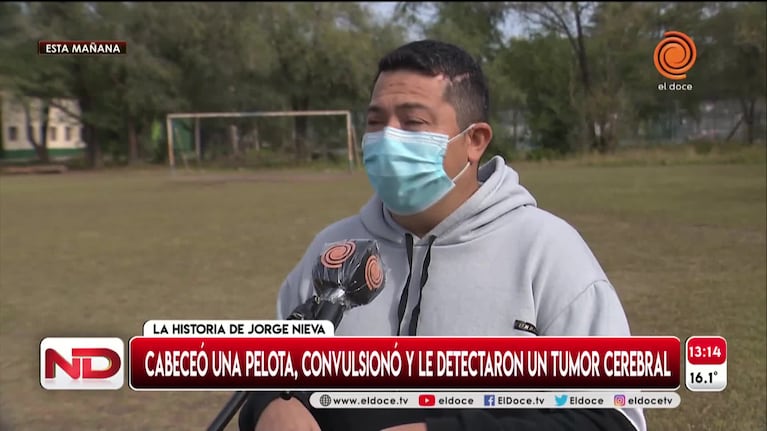 Sufrió convulsiones tras cabecear una pelota: le detectaron un tumor