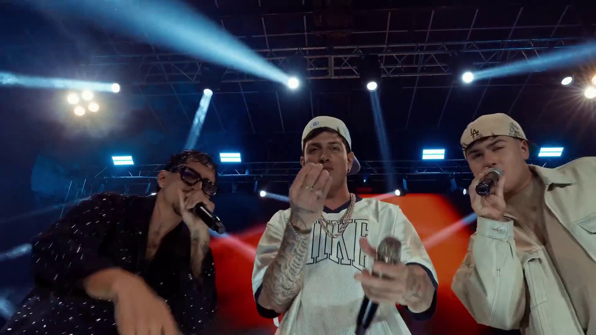 DesaKTa2 lanzó "Chica real" junto a El Villano y Max Carra