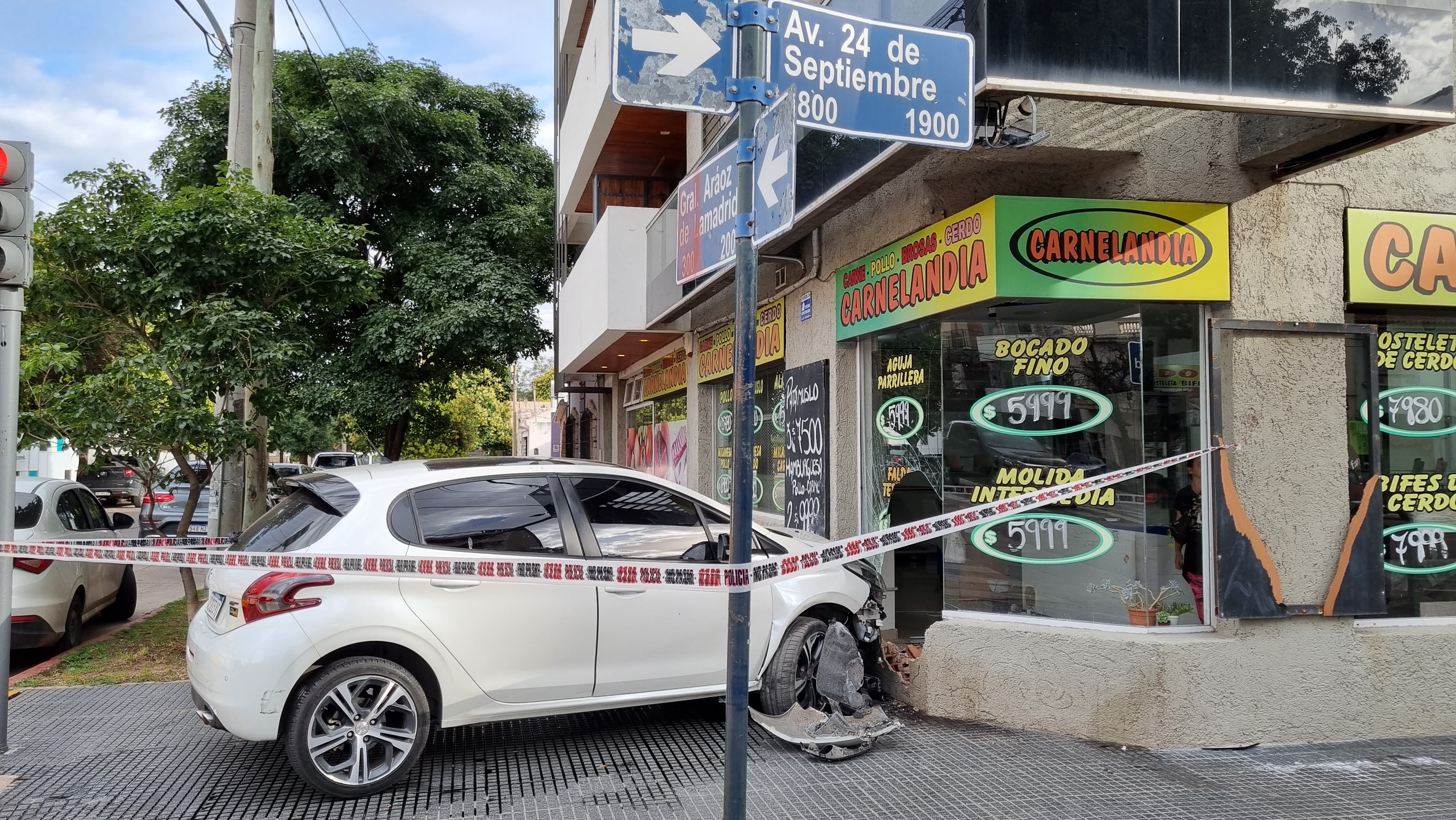 El relato del dueño de la carnicería chocada