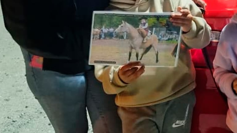 El pedido desesperado por el caballo robado a un nene de 8 años en Córdoba: “Juegan con el sentimiento”