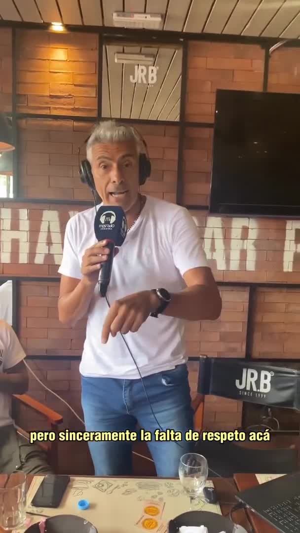 El momento que Cristian Bazán "echó" a Monada de la radio