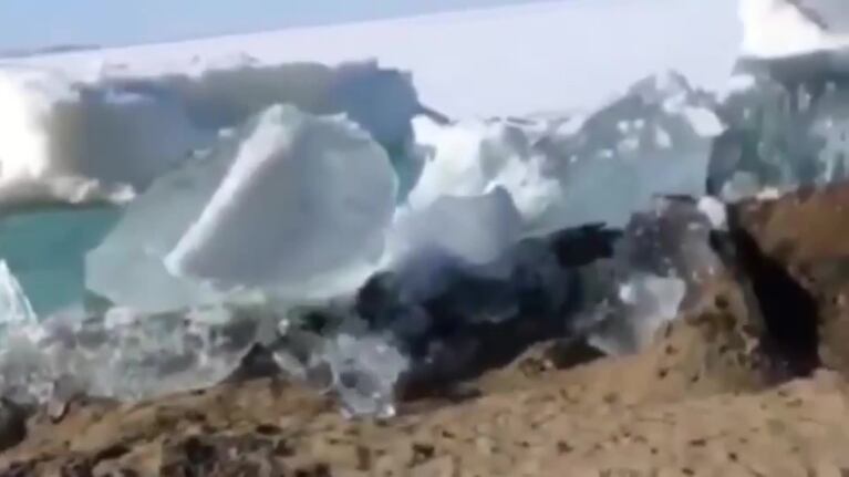 Tsunami de hielo en Rusia