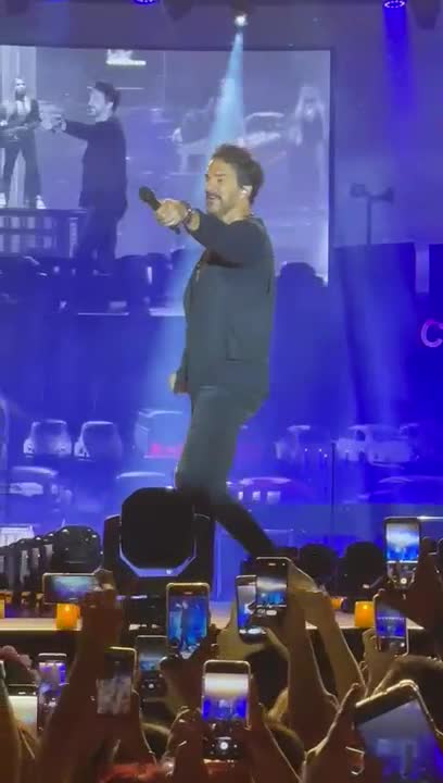 Córdoba: Arjona interpretó Señora de las cuatro décadas