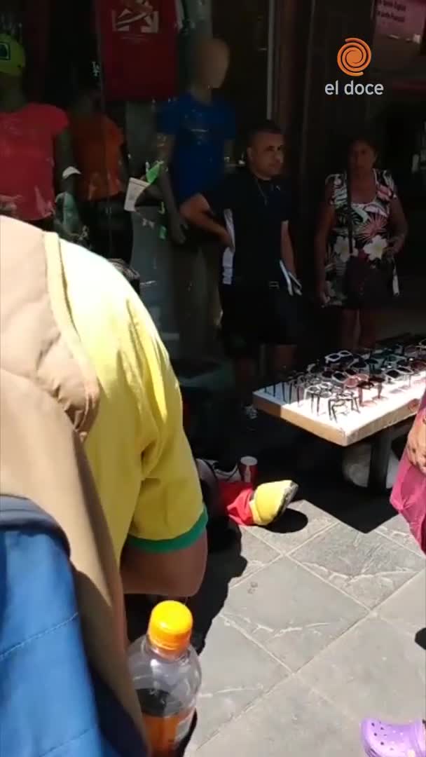 Niños consolaron a "Mickey" tras un robo