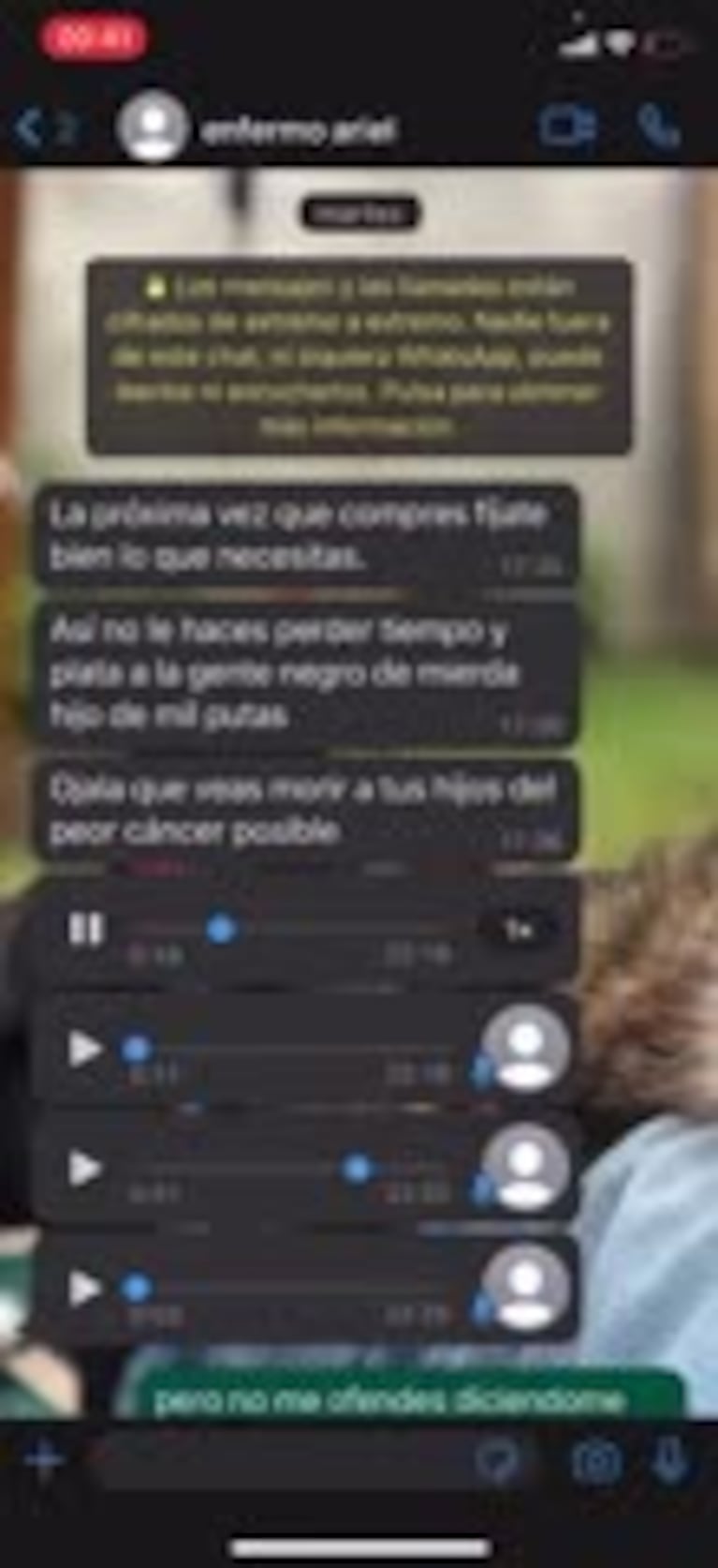 La violenta respuesta viral de un vendedor