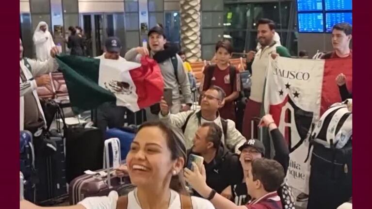 Hinchas mexicanos cantaron por Messi en Qatar