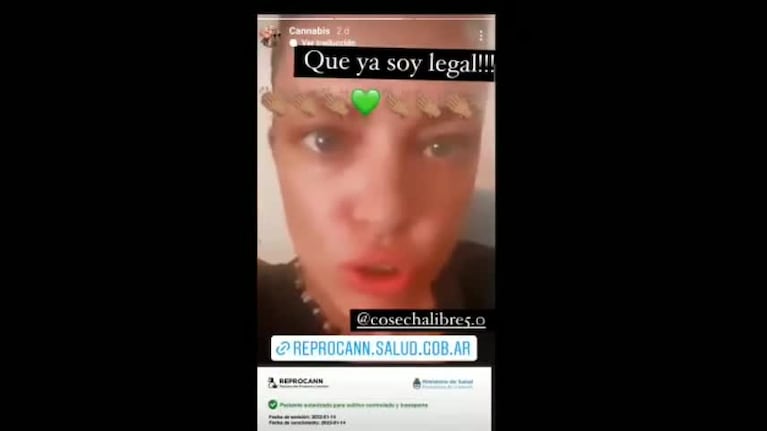 El video de Dolores Fonzi fumando cannabis que es viral